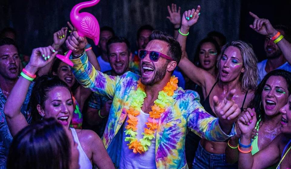 De la rave a los años 90: este concepto de noche loca en París transforma el bingo en una experiencia eléctrica y sin filtros