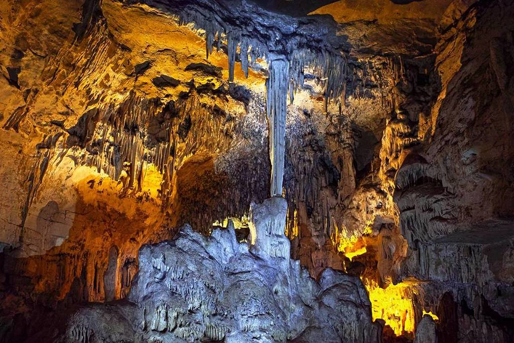 Cueva prehistórica cerca de París