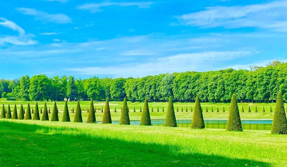 A 30 minuti da Parigi, questa tenuta reale di 50 ettari ospita laghetti, boschi e le vestigia di un castello costruito sotto Luigi XIV