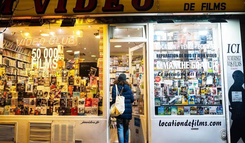 “Meer dan 60.000 dvd’s” Deze legendarische winkel in Parijs is een van de laatste videotheken van Frankrijk… en ze was bijna voorgoed verdwenen