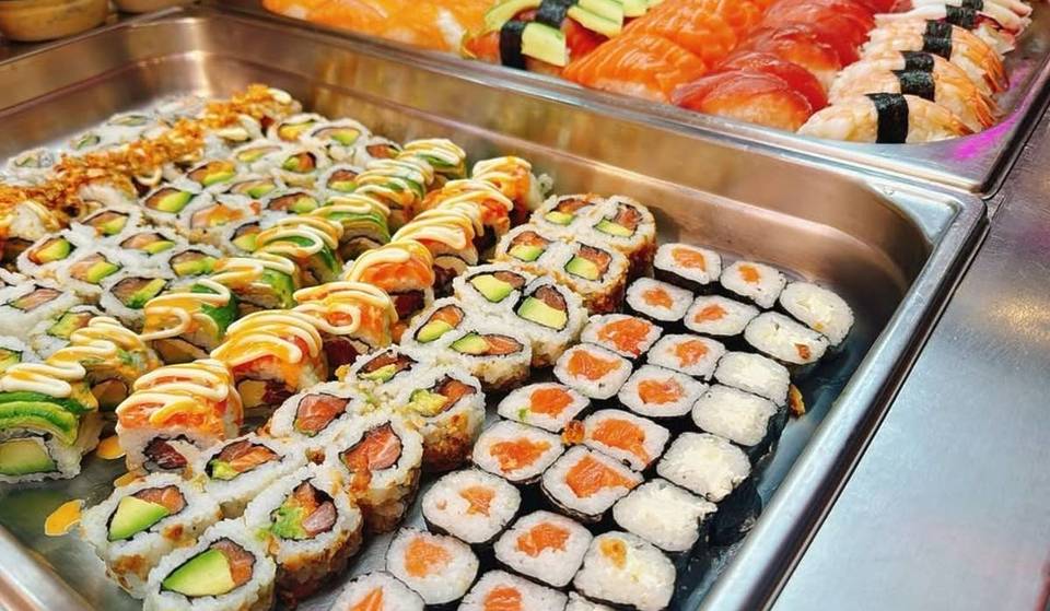 Ce buffet asiatique monumental propose une formule à volonté pour moins de 19 euros
