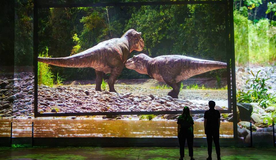 A exposição sobre dinossauros que atraiu 250 000 visitantes está de volta ao Atelier des Lumières, em Paris: aqui fica a nossa opinião