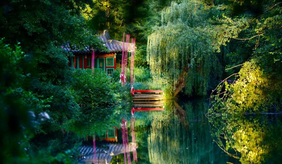 Just an hour from Paris, this surreal garden with its otherworldly scenery is open only this weekend… and its intriguing installations are already drawing visitors