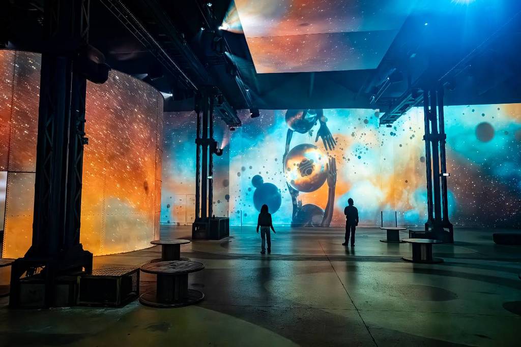 Coldplay: In Paris, 150 artists from 45 countries are transforming the British band’s music into a 360° immersive experience—and the result is impressive