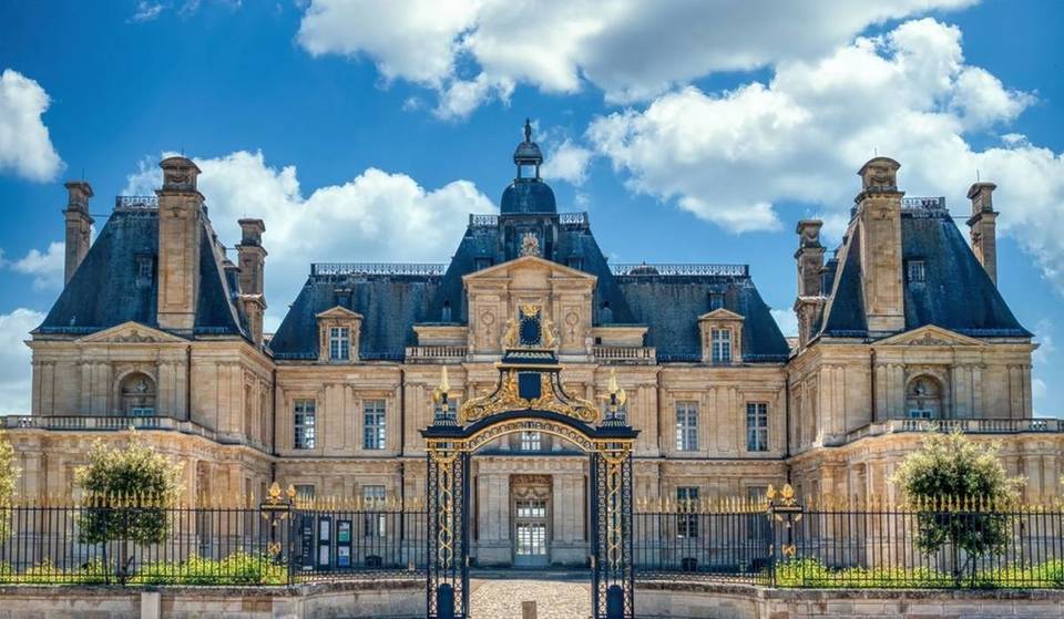 Meno conosciuto di Versailles, questo castello a 20 minuti da Parigi ha segnato la storia dell’architettura francese