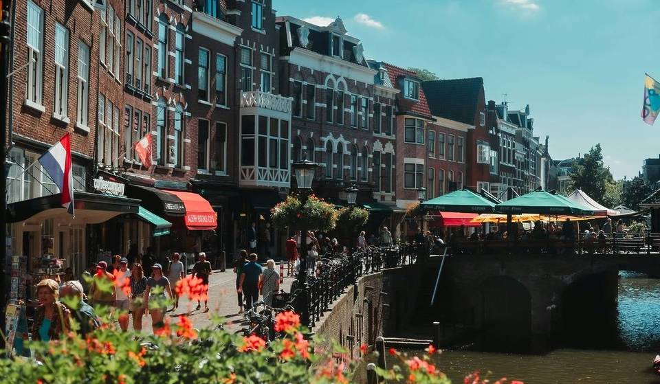 Dimentica Amsterdam: questa città a due ore da Parigi ha i canali più spettacolari d’Europa (senza la folla)