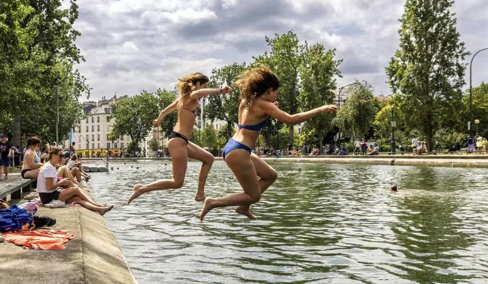 As Paris is set to swelter in the heat this week, Parisians will be able to swim for free in the Canal Saint-Martin starting today