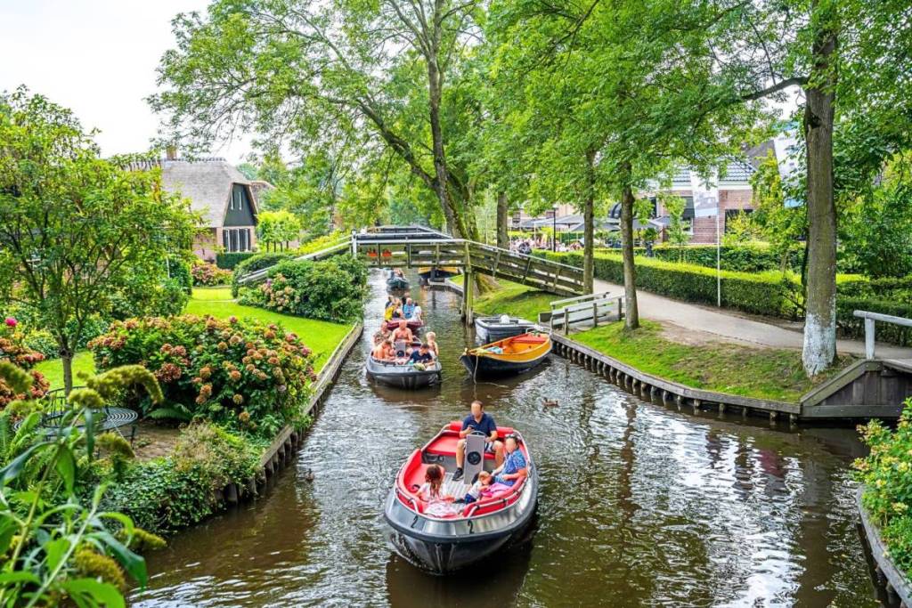 escapadela a Giethoorn, a 2 horas de Paris, aldeia flutuante