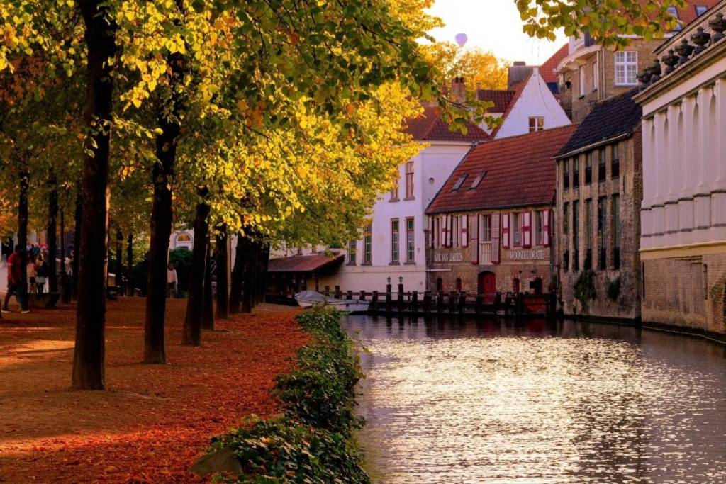 Canal Village
