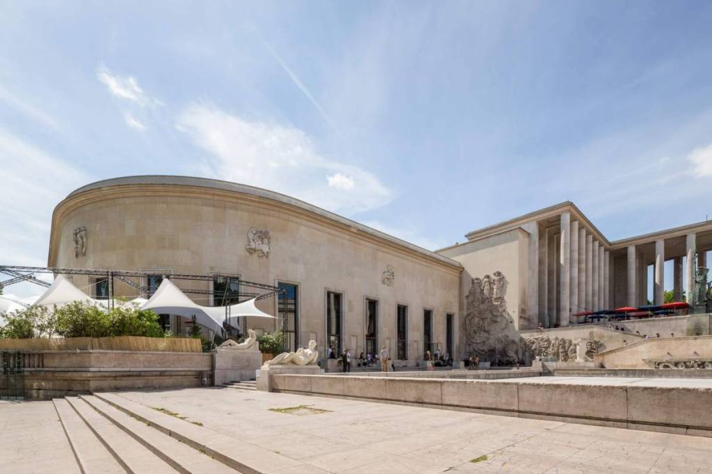 Ce musée du 16e arrondissement à la superbe façade Art Déco transforme son jardin en dancefloor à ciel ouvert cet été – avec des DJ sets de Jen Cardini