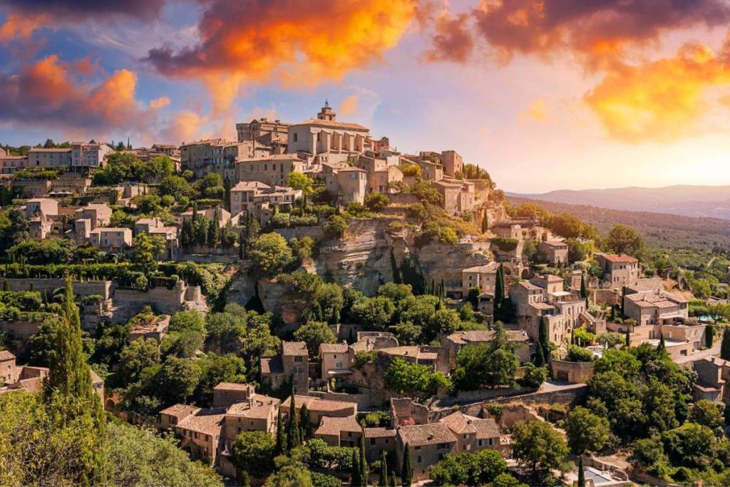 o mais belo vilarejo do mundo em 2024, Gordes