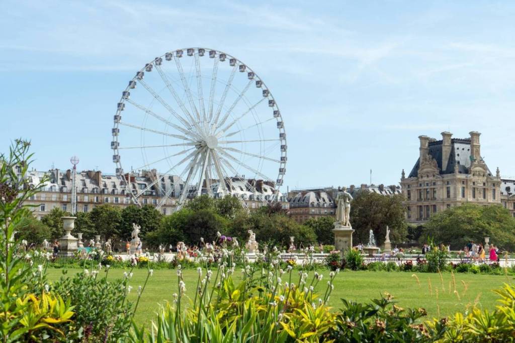 @shutterstock Pop-up-Theater Jardin des Tuileries