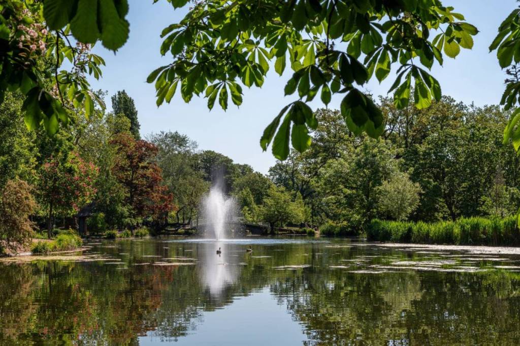 parque isla París -shutterstock