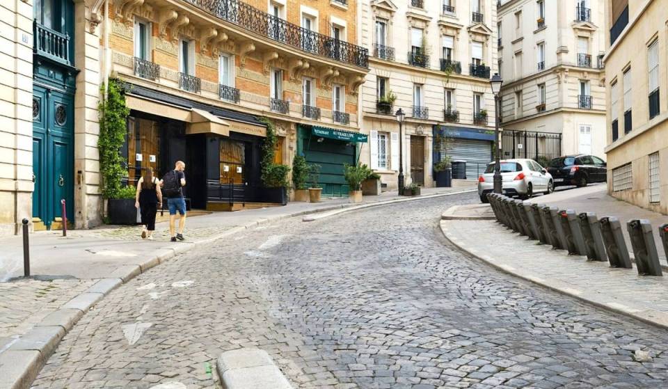 En Montmartre, esta mítica calle acogió a Van Gogh, a Amélie Poulain y a los ciclistas del Tour de Francia