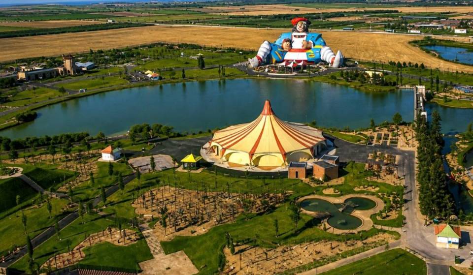 „Slechts vijf seizoenen open geweest”: op 30 km van Parijs moest dit verlaten pretpark de concurrentie aangaan met Disney
