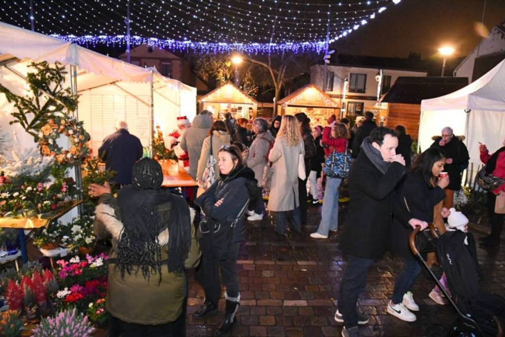 mercato notturno di Bagneux