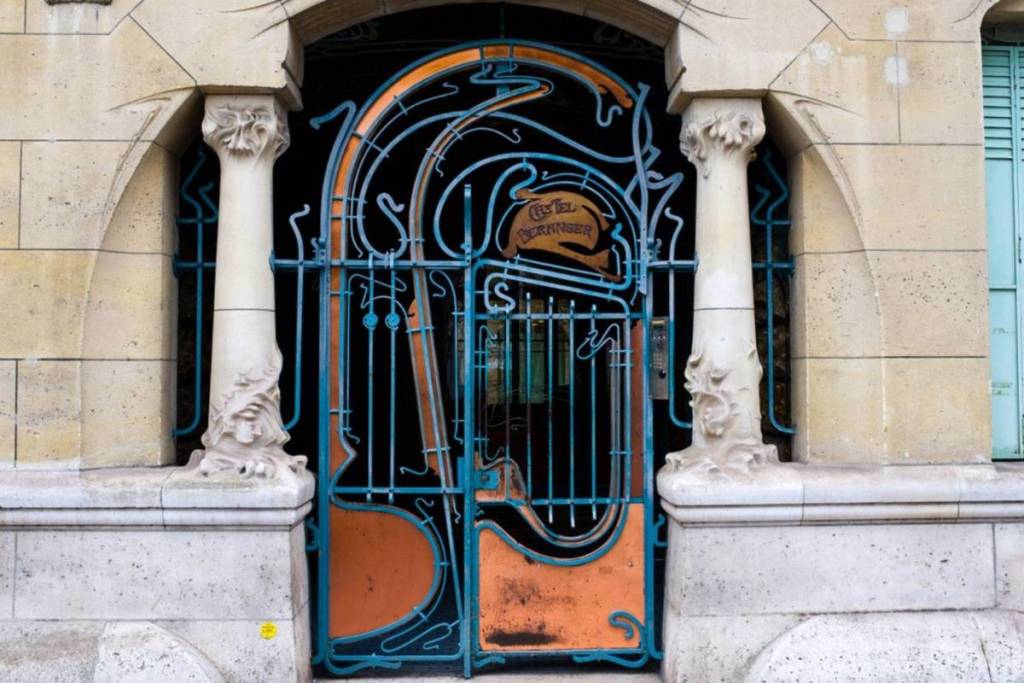Castel Béranger: The Building That Launched Art Nouveau in Paris Hides Seahorses, a Cat, and a Spectacular Door