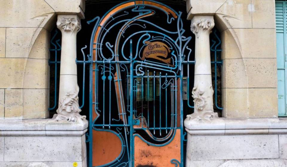 Castel Béranger: Das Gebäude, das den Jugendstil in Paris ins Leben rief, verbirgt Seepferdchen, eine Katze und eine spektakuläre Tür