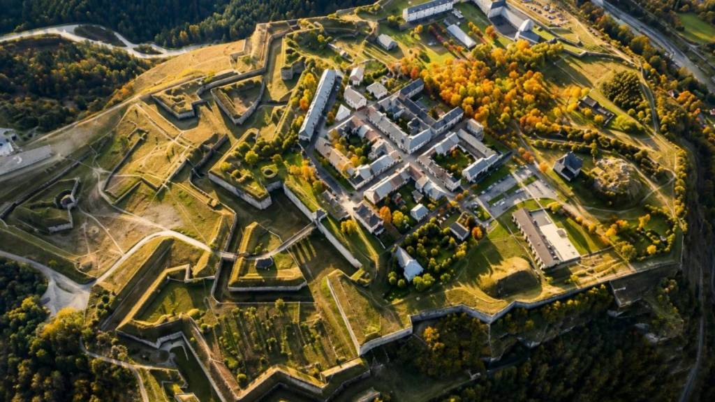 mont-dauphin