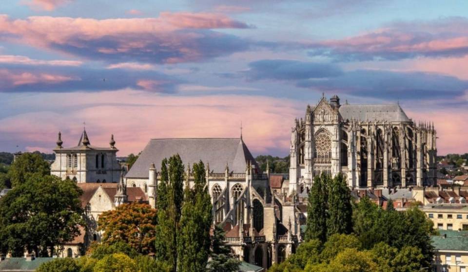 A un’ora da Parigi, questa cattedrale incompiuta vanta il coro gotico più alto del mondo