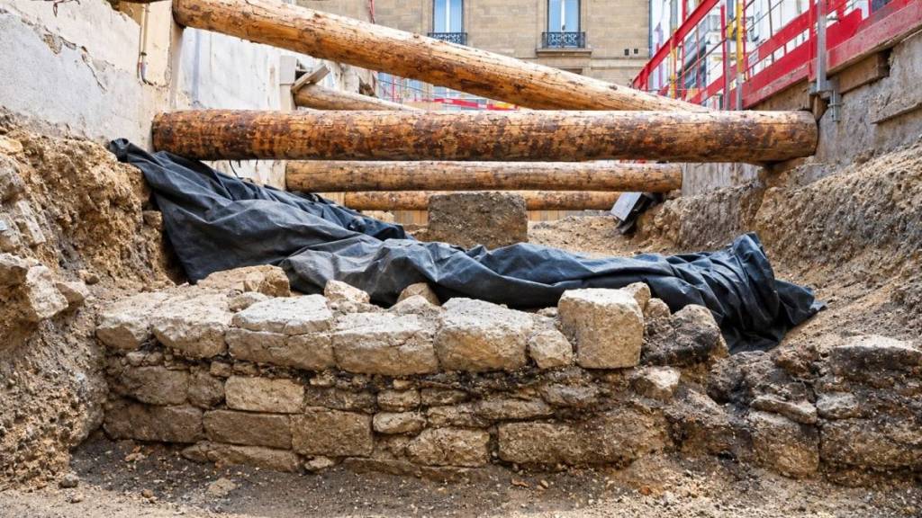 Gallic wall
