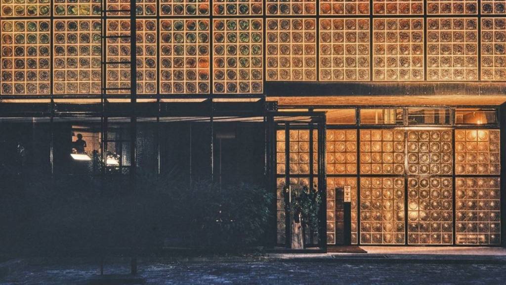 glass house