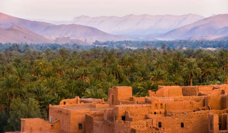 Cérémonie du thé, épices, musique, henné… pendant 3 jours ce marché artisanal marocain XXL va vous faire voyager à Fès sans quitter Paris