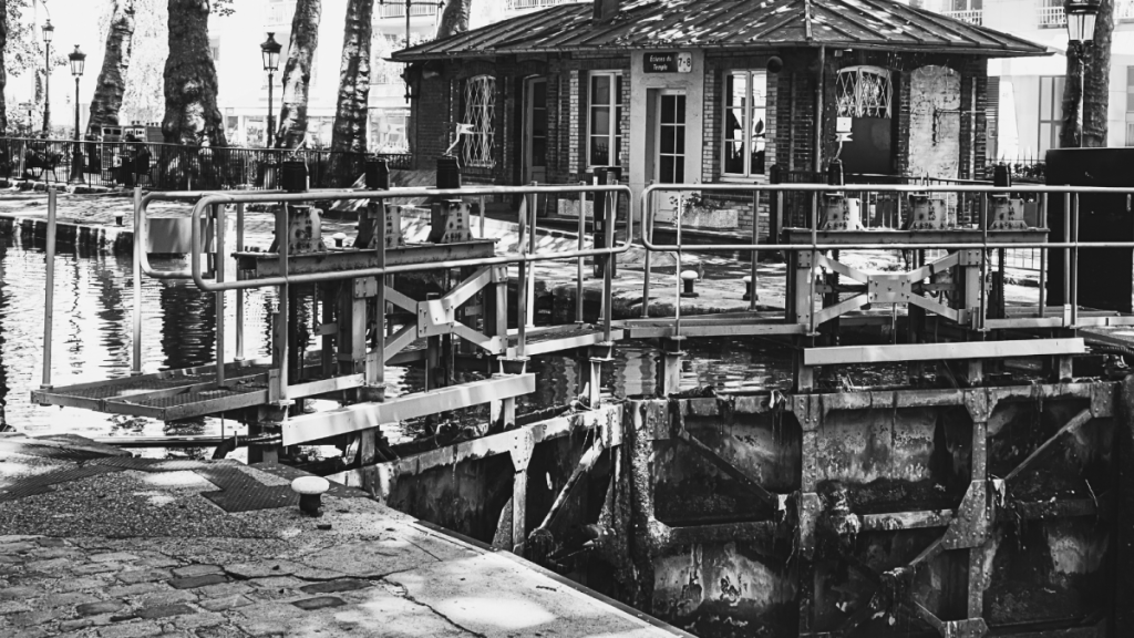 Pariser Kanäle: Der Canal Saint-Martin hätte in eine Autobahn umgewandelt werden können