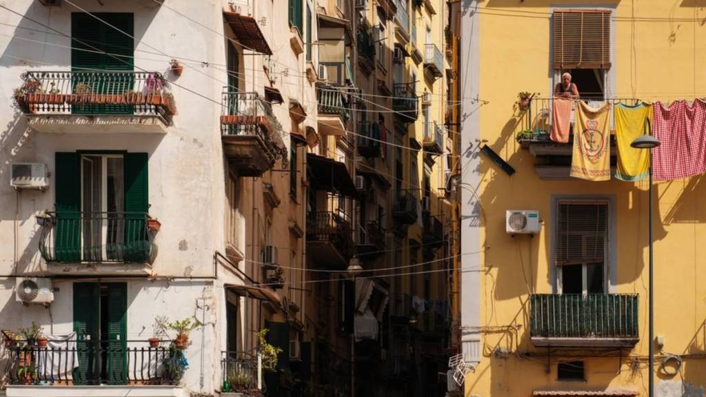 Pizza, bunte Gassen und Dolce Vita: Nur zwei Stunden von Paris entfernt wurde diese italienische Stadt zur charmantesten Altstadt Europas gekürt