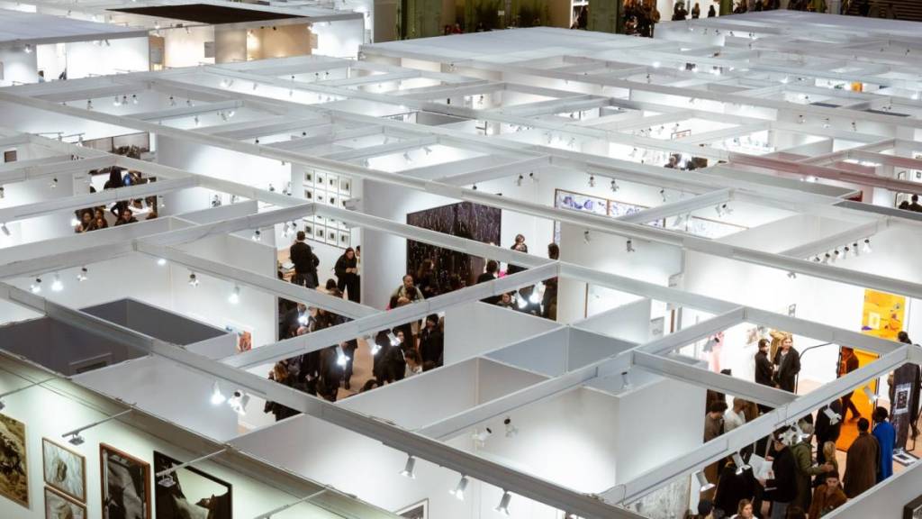Au Grand Palais, cet événement qui attire les amateurs d&rsquo;art du monde entier s&rsquo;arrête plus tôt que prévu