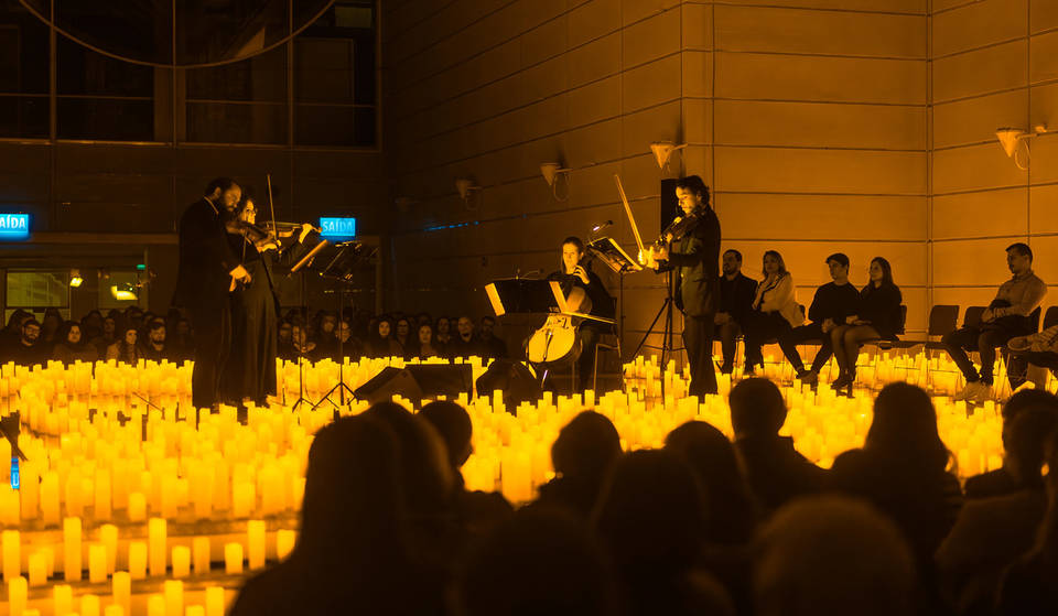 Descubra os lugares que recebem os concertos onde a música ganha vida sob milhares de velas e estão encantando Porto Alegre