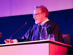 Culpado ou inocente? Decida o destino do réu no julgamento imersivo mais eletrizante do momento