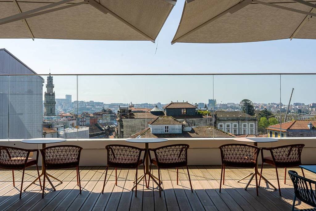 Há muitos rooftops para visitar no Porto e arredores no verão
