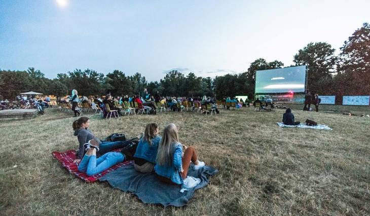 Cinema ao ar livre: apreciar a Sétima Arte ao ritmo do verão no Grande Porto