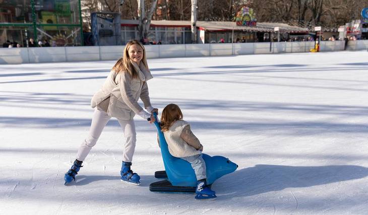 Com vontade de dar umas piruetas no gelo? Ainda podes fazê-lo nestes spots do Grande Porto
