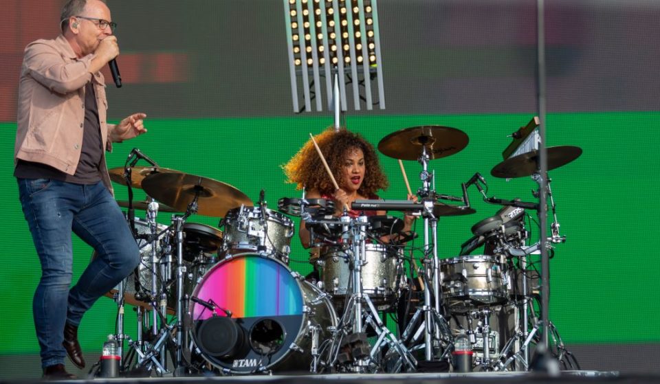 Simple Minds dão dois concertos em Portugal, em 2024… e um deles é no Porto