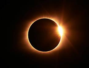 Eclipse total de Sol en Portugal: en Oporto verás cómo el cielo se oscurece casi un 98 %, pero al noreste de la Invicta se verá la totalidad