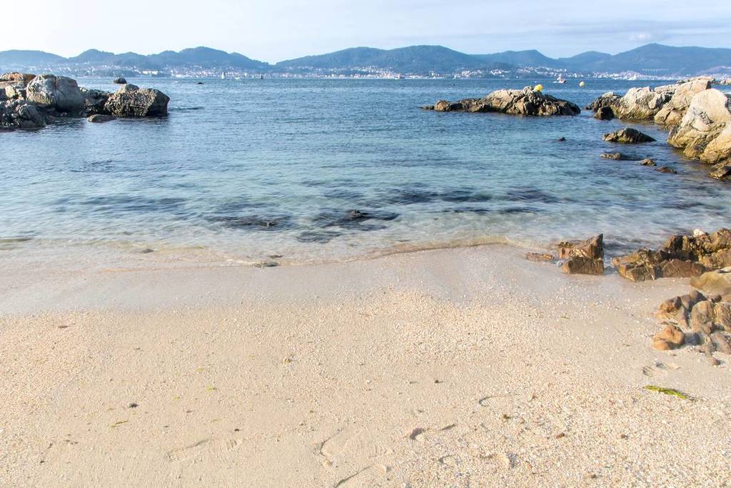 Vista aérea para a Praia de Samil, em Vigo, na Galiza