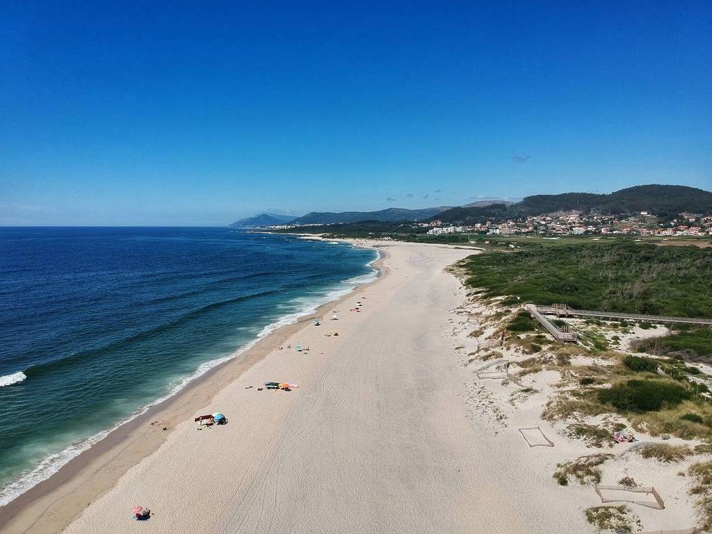 Praia de Afife, um dos spots da Costa Verde que chama a atenção dos britânicos