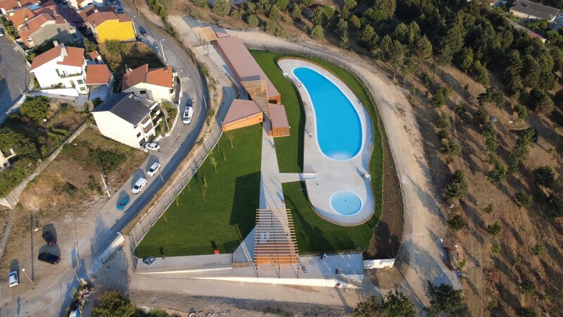 Piscina ao ar livre da Quinta do Passal, no concelho de Valongo, no Grande Porto