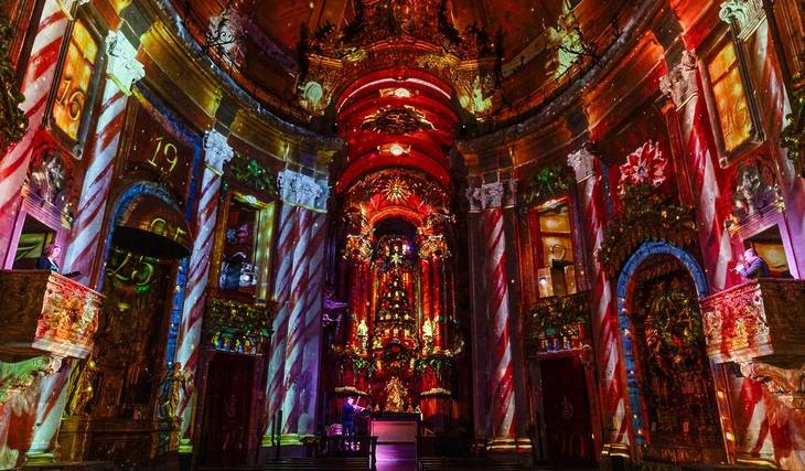 Só para seis noites: a experiência imersiva de Natal mais exclusiva do Porto vai iluminar a Igreja dos Clérigos (e tu não vais querer perder)