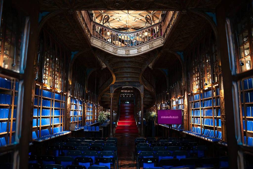 La Librería Lello es uno de los monumentos que hay que visitar en Oporto.