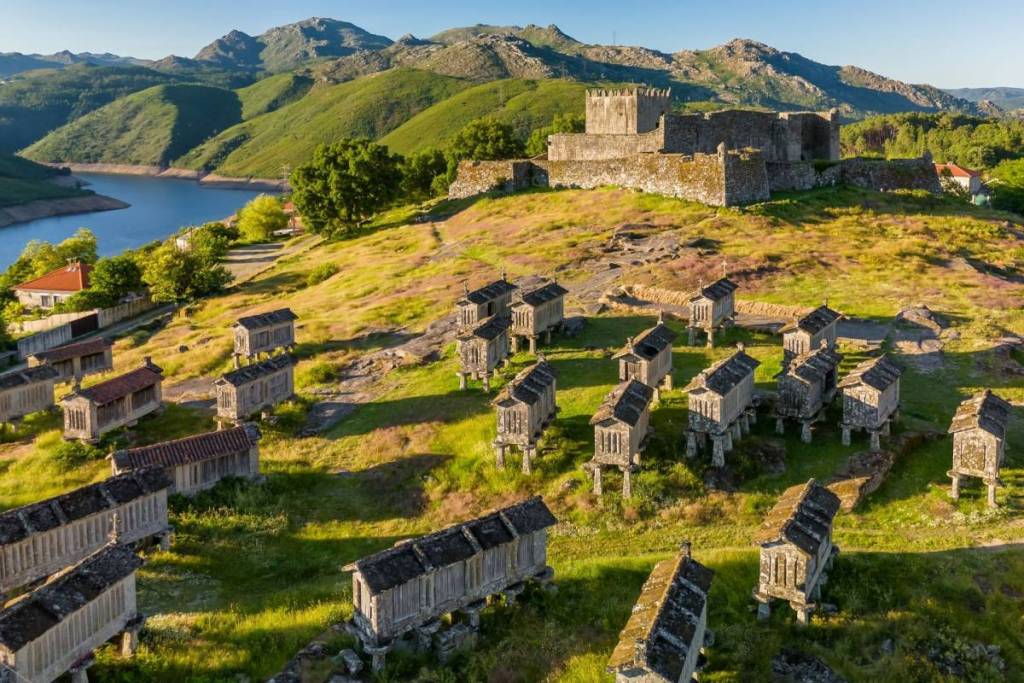 el castillo de Lindoso es uno de los más bonitos cerca de Oporto