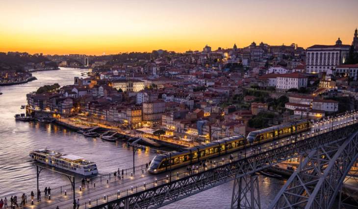 Em 1886, pagavam-se 5 réis para atravessar a Ponte Luís I a pé; 140 anos depois,