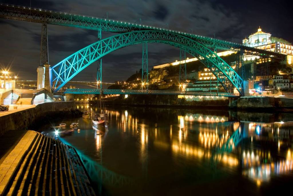 El arco del Puente de Don Luis I