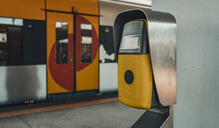 O Metro do Porto iniciou os testes de circulação na nova Linha Rosa: a infraestr
