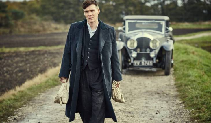 Por ordem dos Peaky Blinders: o Hilton Porto Gaia transforma-se num cenário digno dos Shelby, com a banda sonora da série tocada ao vivo sob a luz de milhares de velas