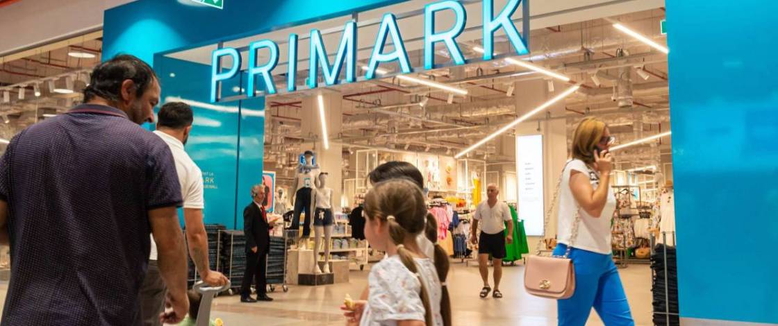 A Primark inaugura a sua loja com mais de 3.000 metros quadrados no GaiaShopping em novembro; o espaço faz parte de um investimento de 45 milhões de euros no país