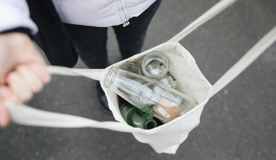 Esse projeto no Rio de Janeiro dá desconto na conta de luz para quem doar material reciclável; veja como participar