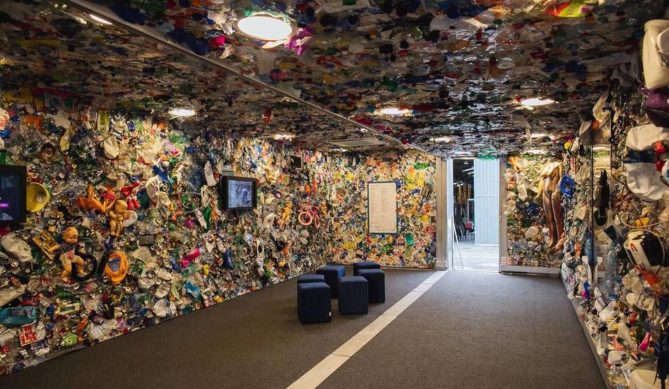 A giant truck that becomes a museum will be traveling around Rio de Janeiro from Wednesday: meet Busão das Artes